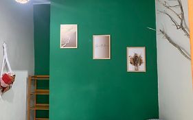 III Studio Moderno para Casal, Ar, Wi-Fi, Cozinha I Salgado 177 BG